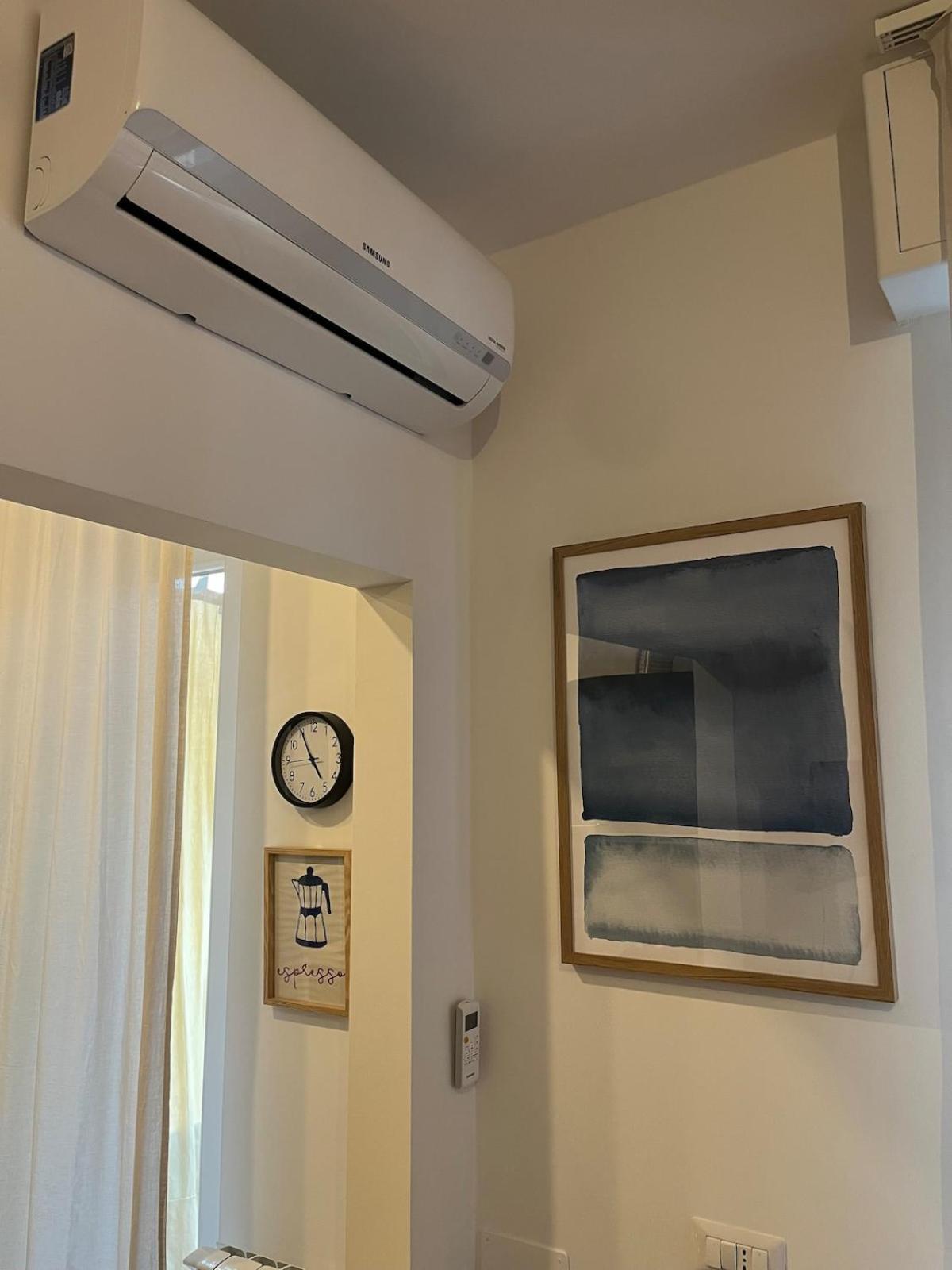 Loreto 15 Mins From Duomo - M1 Rovereto Apartment *