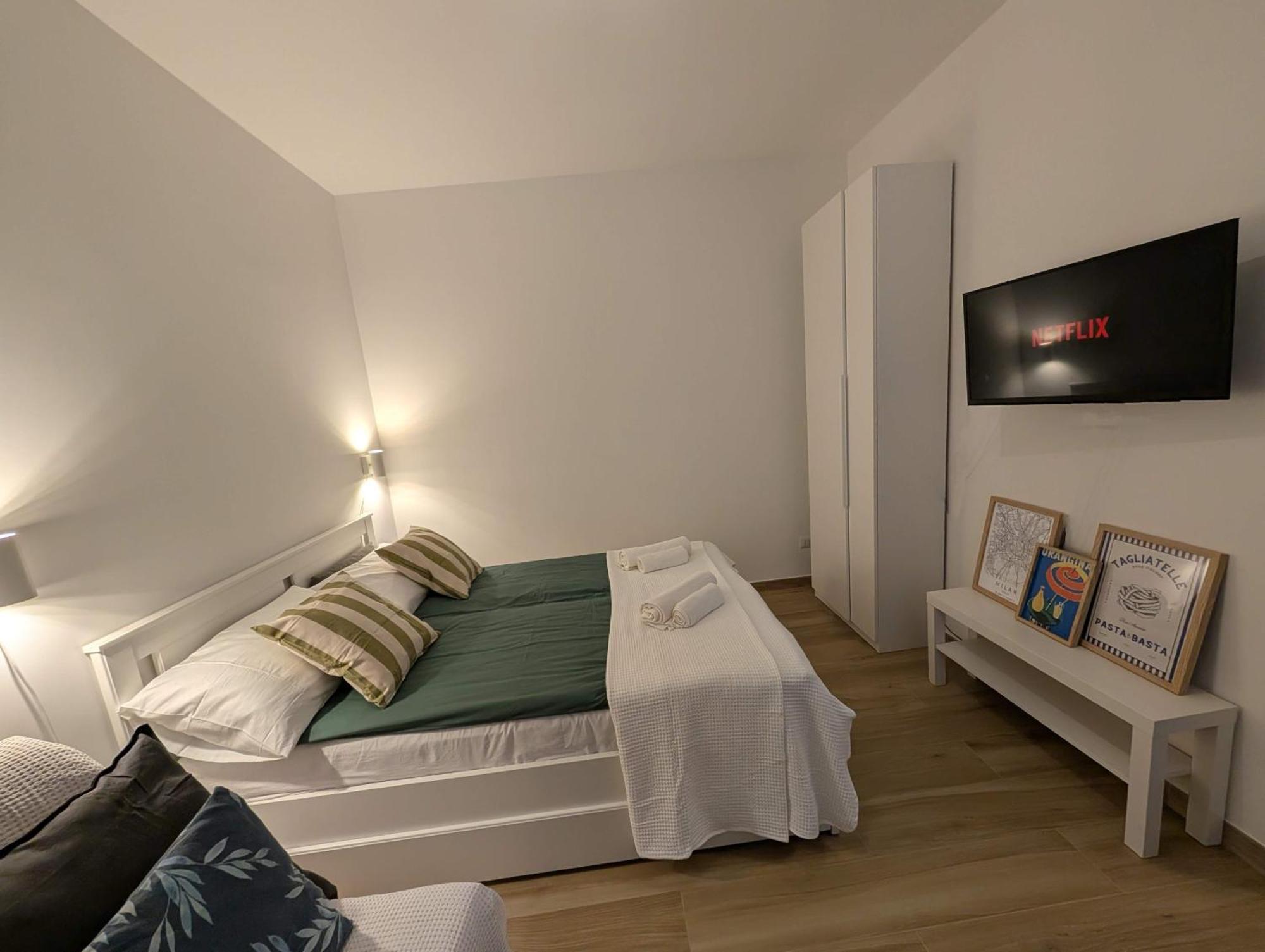 Loreto 15 Mins From Duomo - M1 Rovereto Mailand